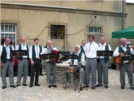 Singen zum Hoffest in Etzdorf 2008